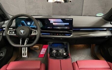 BMW 5 серия, 2024 год, 7 100 000 рублей, 10 фотография