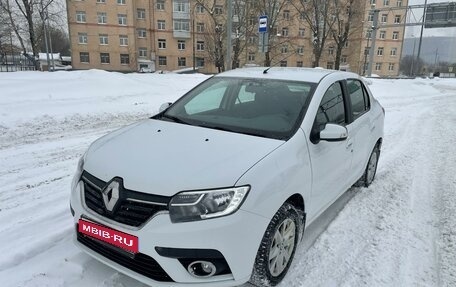 Renault Logan II, 2019 год, 960 000 рублей, 1 фотография