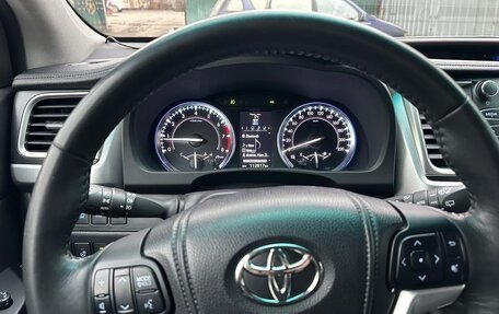 Toyota Highlander III, 2014 год, 3 400 000 рублей, 22 фотография