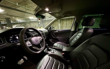 Volkswagen Tiguan II, 2021 год, 3 190 000 рублей, 14 фотография