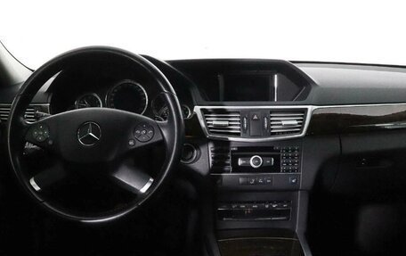 Mercedes-Benz E-Класс, 2012 год, 1 700 000 рублей, 17 фотография