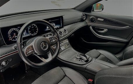 Mercedes-Benz E-Класс, 2019 год, 4 300 000 рублей, 12 фотография