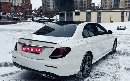 Mercedes-Benz E-Класс, 2019 год, 4 300 000 рублей, 3 фотография