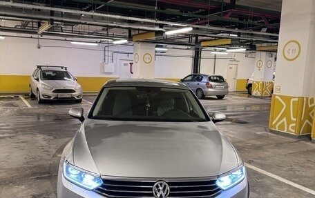 Volkswagen Passat B8 рестайлинг, 2018 год, 2 938 000 рублей, 3 фотография