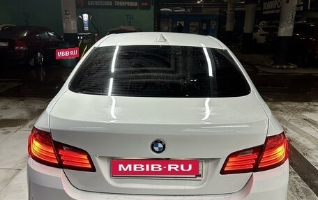 BMW 5 серия, 2014 год, 1 950 000 рублей, 2 фотография