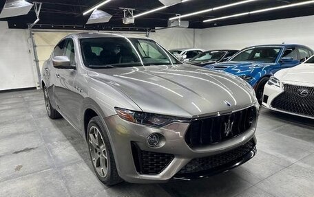 Maserati Levante I, 2022 год, 5 753 000 рублей, 3 фотография