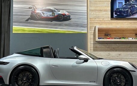 Porsche 911, 2024 год, 17 800 000 рублей, 3 фотография