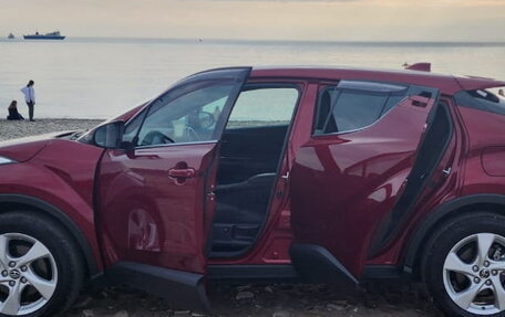 Toyota C-HR I рестайлинг, 2019 год, 2 700 000 рублей, 5 фотография