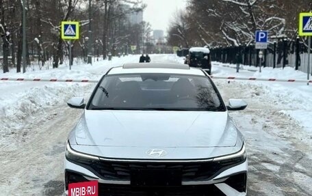 Hyundai Elantra, 2023 год, 2 300 000 рублей, 2 фотография