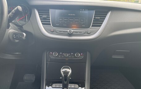 Opel Grandland X I, 2018 год, 1 900 000 рублей, 9 фотография