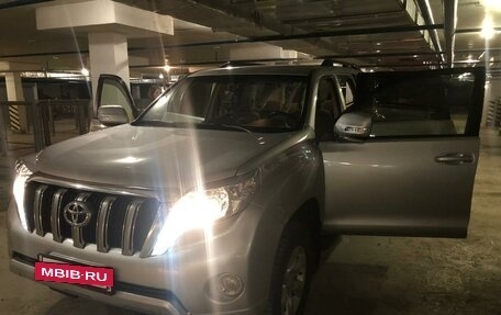 Toyota Land Cruiser Prado 150 рестайлинг 2, 2013 год, 3 630 000 рублей, 2 фотография