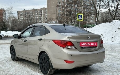 Hyundai Solaris II рестайлинг, 2011 год, 775 000 рублей, 7 фотография