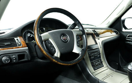 Cadillac Escalade III, 2012 год, 2 848 000 рублей, 13 фотография