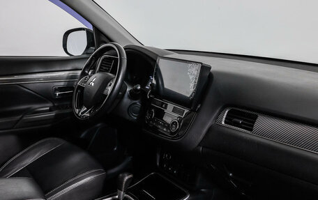 Mitsubishi Outlander III рестайлинг 3, 2019 год, 1 949 555 рублей, 9 фотография