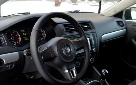 Volkswagen Jetta VI, 2012 год, 1 134 456 рублей, 5 фотография