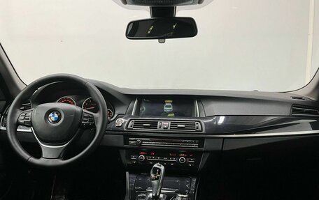 BMW 5 серия, 2015 год, 2 520 000 рублей, 11 фотография