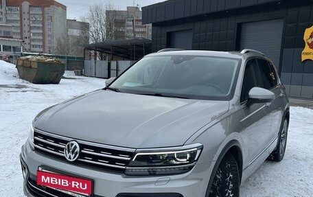 Volkswagen Tiguan II, 2019 год, 4 500 000 рублей, 3 фотография
