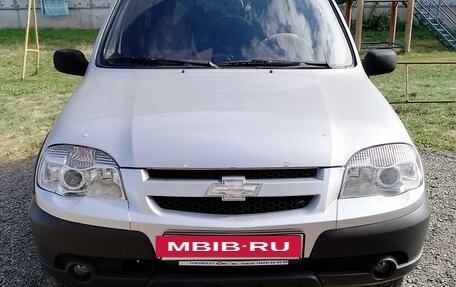 Chevrolet Niva I рестайлинг, 2012 год, 699 000 рублей, 2 фотография