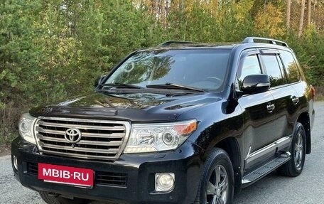 Toyota Land Cruiser 200, 2014 год, 4 600 000 рублей, 2 фотография