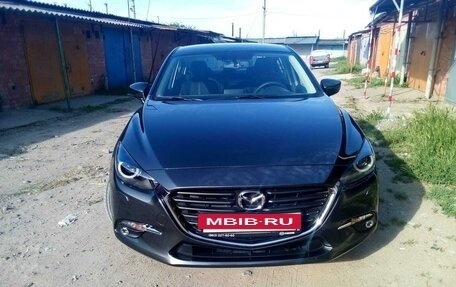 Mazda 3, 2018 год, 2 000 000 рублей, 7 фотография