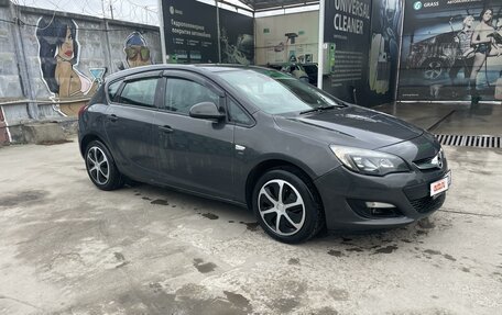 Opel Astra J, 2014 год, 930 000 рублей, 5 фотография