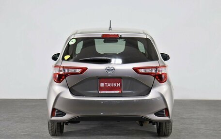 Toyota Vitz, 2017 год, 1 155 000 рублей, 2 фотография