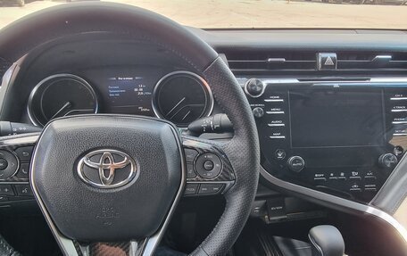 Toyota Camry, 2018 год, 3 100 000 рублей, 9 фотография