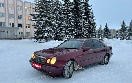 Mercedes-Benz E-Класс, 1997 год, 199 999 рублей, 1 фотография