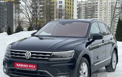 Volkswagen Tiguan II, 2018 год, 2 390 000 рублей, 1 фотография