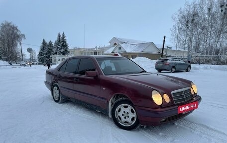 Mercedes-Benz E-Класс, 1997 год, 199 999 рублей, 2 фотография