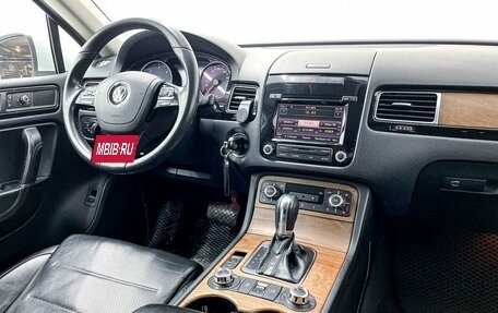 Volkswagen Touareg III, 2011 год, 2 450 000 рублей, 28 фотография