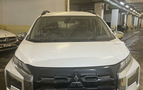 Mitsubishi Xpander, 2023 год, 2 850 000 рублей, 2 фотография