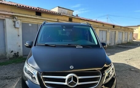 Mercedes-Benz V-Класс, 2016 год, 3 970 000 рублей, 3 фотография