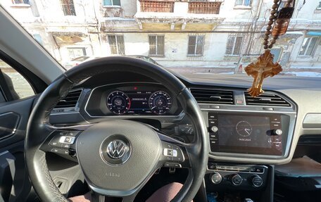 Volkswagen Tiguan II, 2017 год, 3 950 000 рублей, 9 фотография