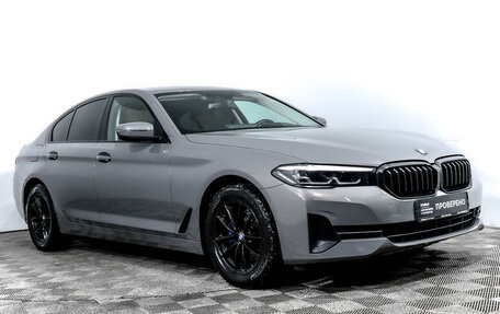 BMW 5 серия, 2021 год, 4 949 000 рублей, 3 фотография