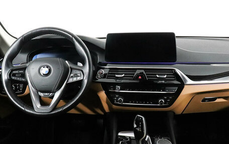 BMW 5 серия, 2021 год, 4 949 000 рублей, 11 фотография
