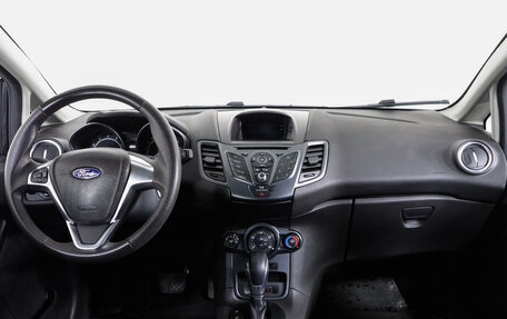 Ford Fiesta, 2015 год, 990 000 рублей, 10 фотография