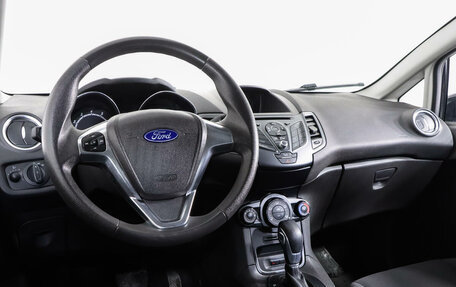 Ford Fiesta, 2015 год, 990 000 рублей, 11 фотография