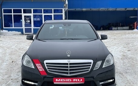 Mercedes-Benz E-Класс, 2013 год, 1 680 000 рублей, 2 фотография