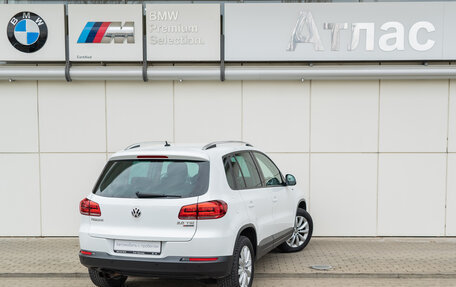 Volkswagen Tiguan I, 2016 год, 1 990 000 рублей, 6 фотография