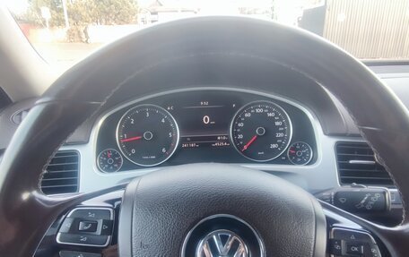 Volkswagen Touareg III, 2013 год, 2 850 000 рублей, 3 фотография