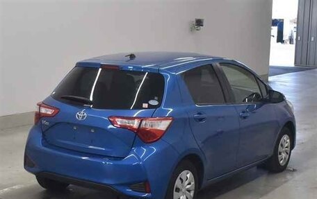 Toyota Vitz, 2018 год, 825 000 рублей, 4 фотография