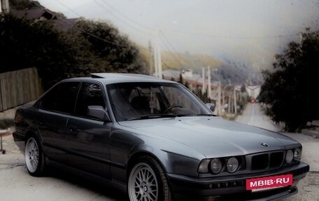 BMW 5 серия, 1988 год, 650 000 рублей, 6 фотография