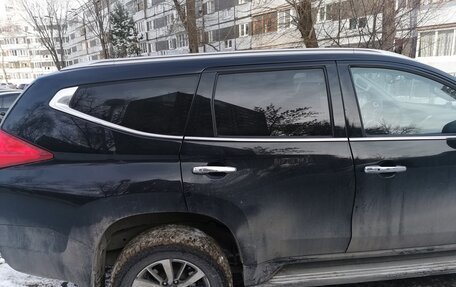 Mitsubishi Pajero Sport III рестайлинг, 2019 год, 3 300 000 рублей, 2 фотография