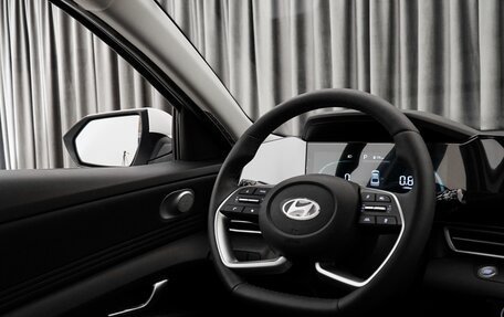 Hyundai Elantra, 2023 год, 2 625 000 рублей, 8 фотография