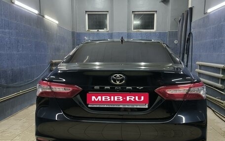 Toyota Camry, 2020 год, 3 400 000 рублей, 4 фотография