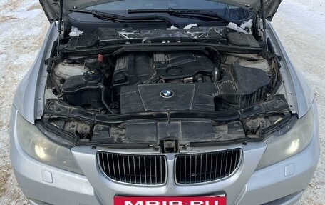 BMW 3 серия, 2007 год, 790 000 рублей, 10 фотография