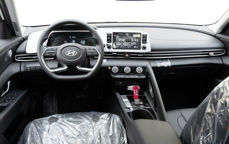 Hyundai Elantra, 2023 год, 2 295 000 рублей, 6 фотография