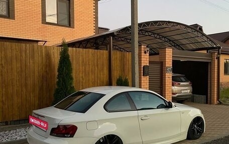BMW 1 серия, 2011 год, 1 900 000 рублей, 11 фотография