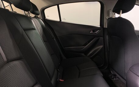Mazda 3, 2018 год, 1 857 000 рублей, 18 фотография